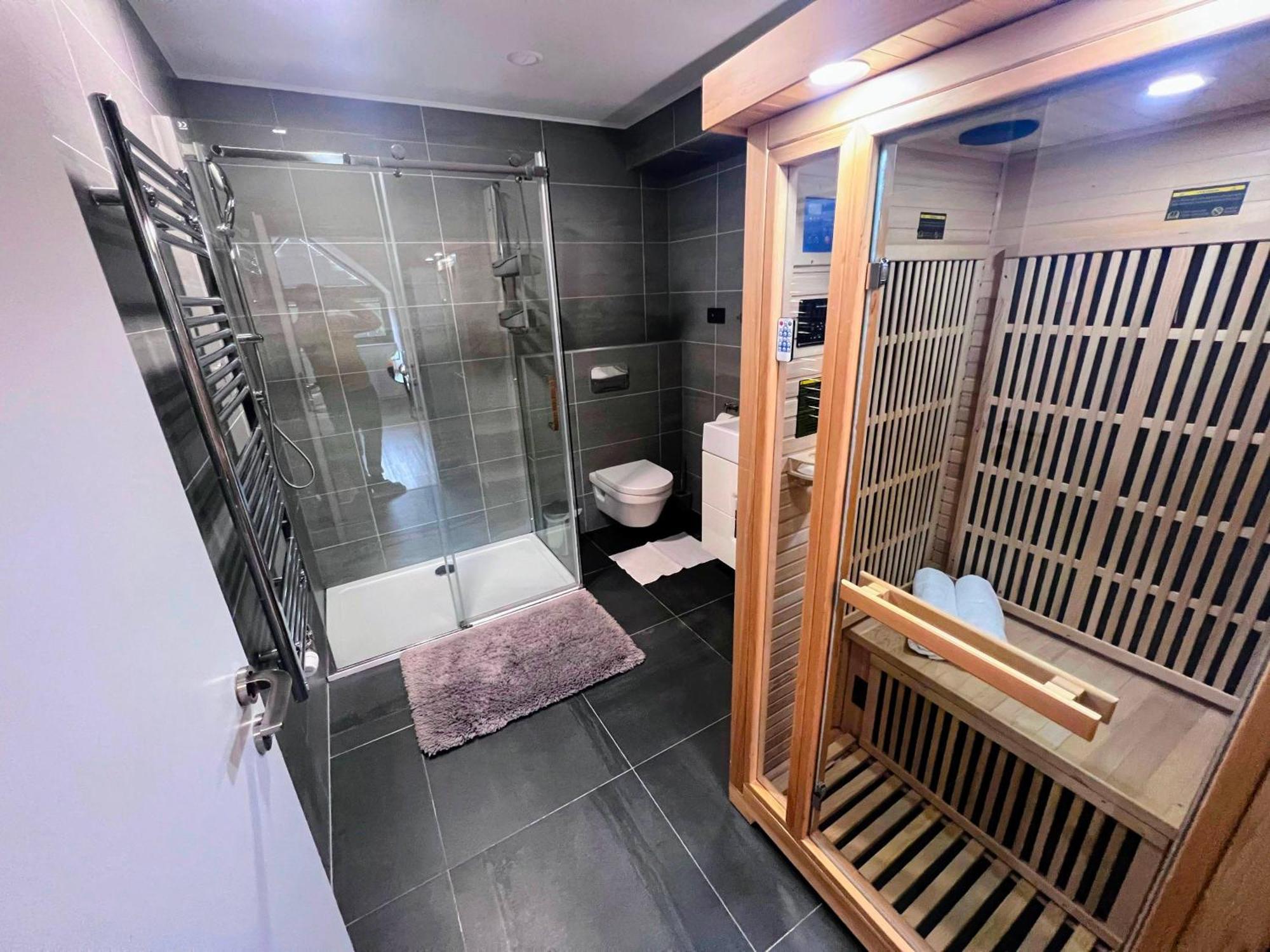 Grand Harrachov Pension V Centru Екстер'єр фото