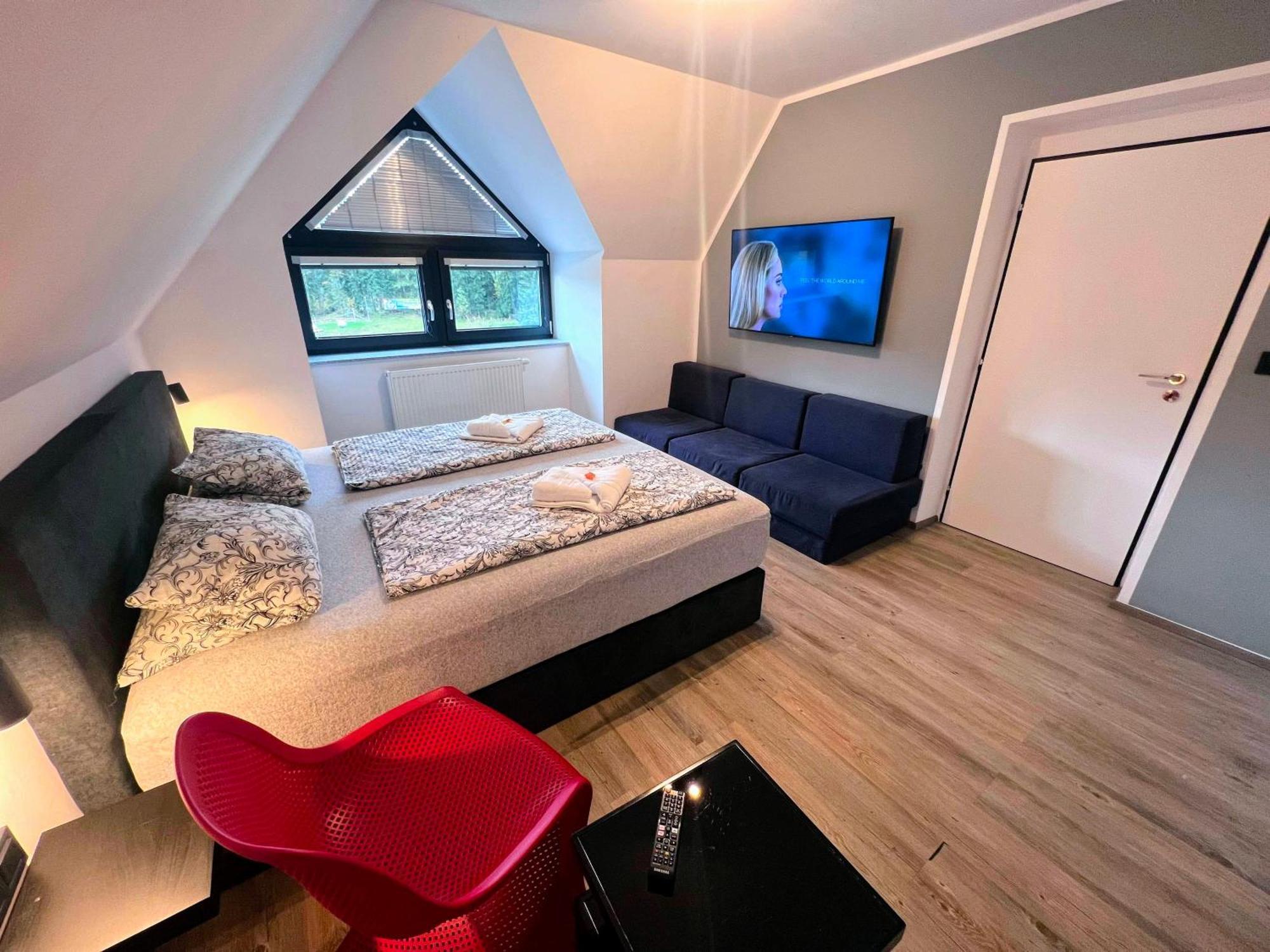 Grand Harrachov Pension V Centru Екстер'єр фото